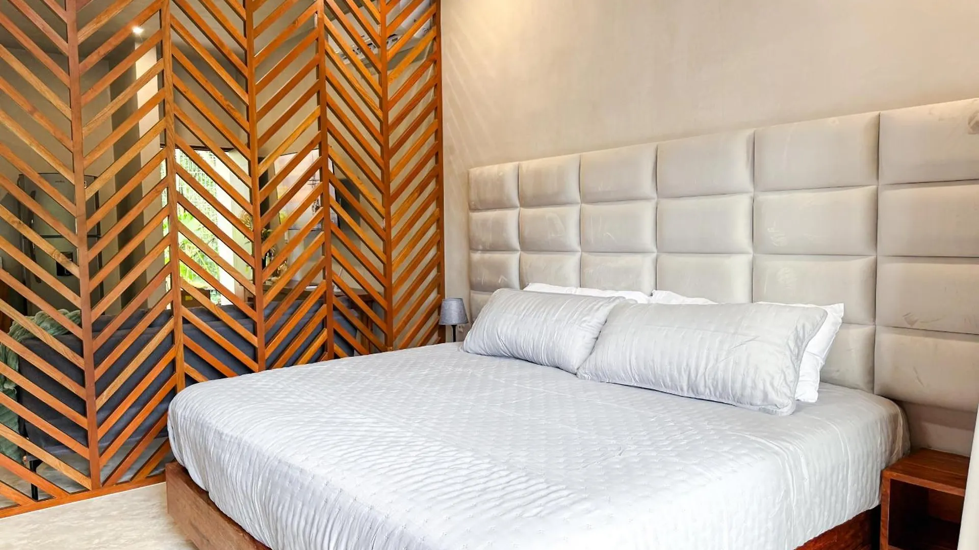 New Swim-Up Apartment King Bed Wifi Тулум