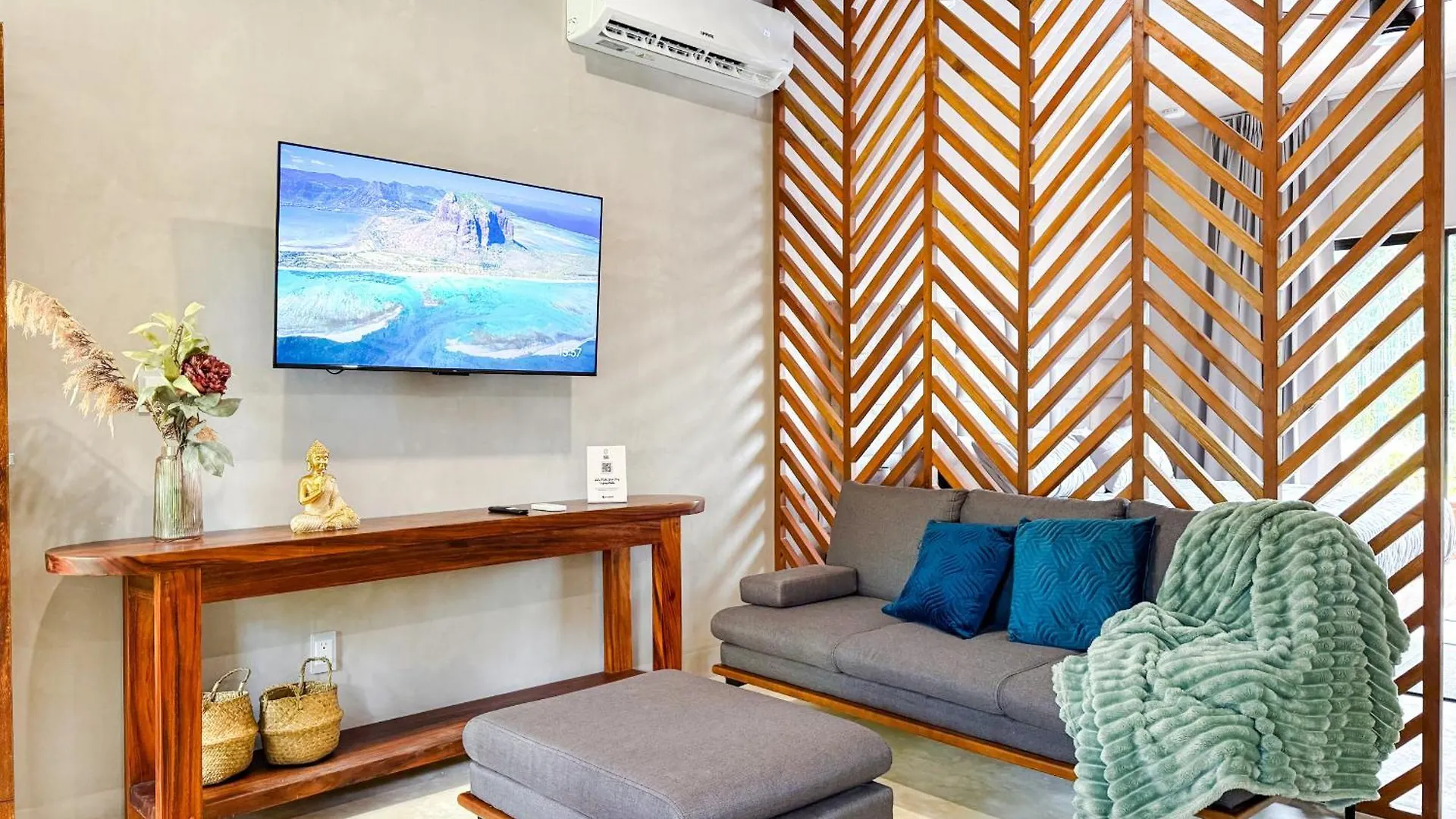 New Swim-Up Apartment King Bed Wifi Тулум